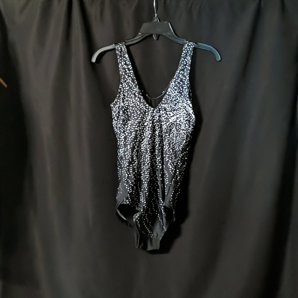 Swimsuit - Picture 8 of 8